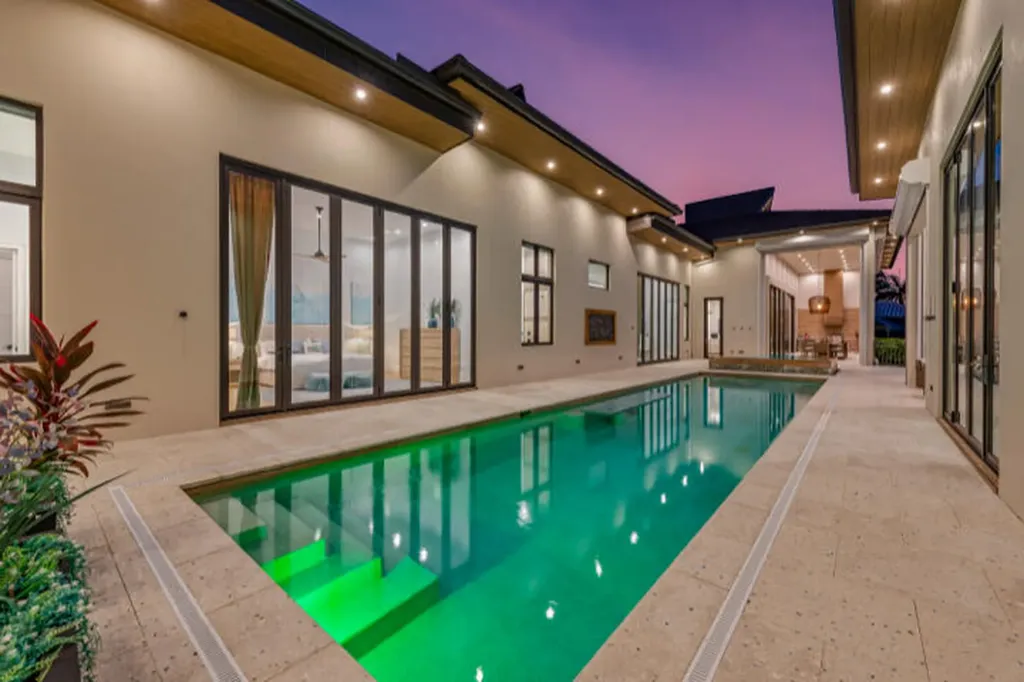 517 N Barfield Drive Marco Island FL 34145