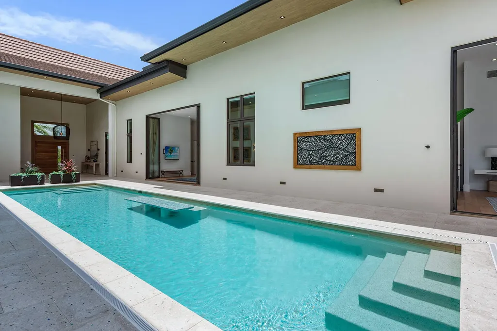 517 N Barfield Drive Marco Island FL 34145