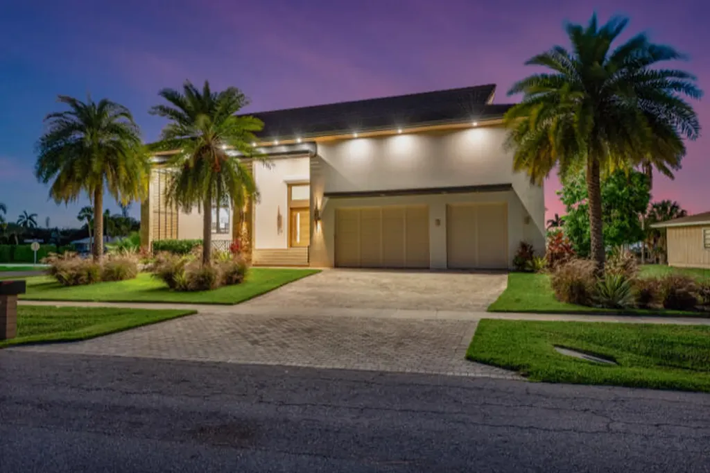 517 N Barfield Drive Marco Island FL 34145