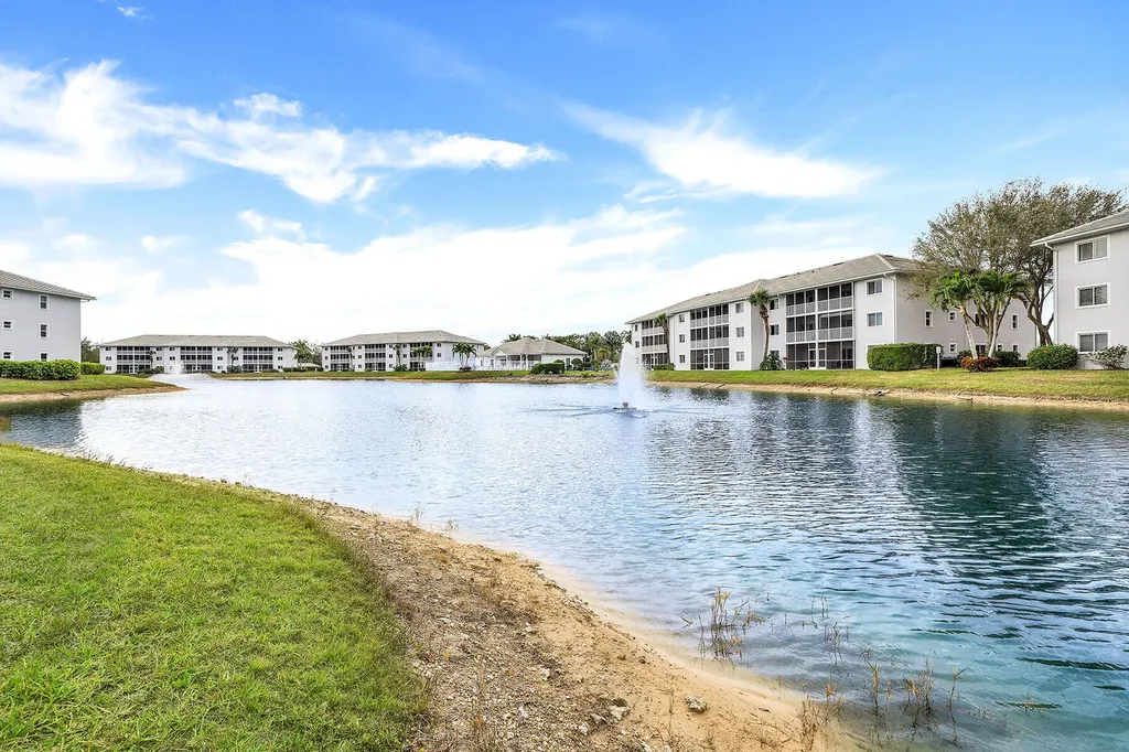 7822 Great Heron Way Naples FL 34104