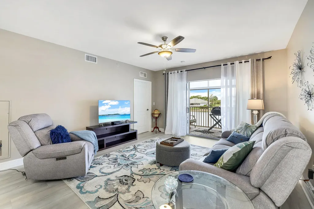 7822 Great Heron Way Naples FL 34104