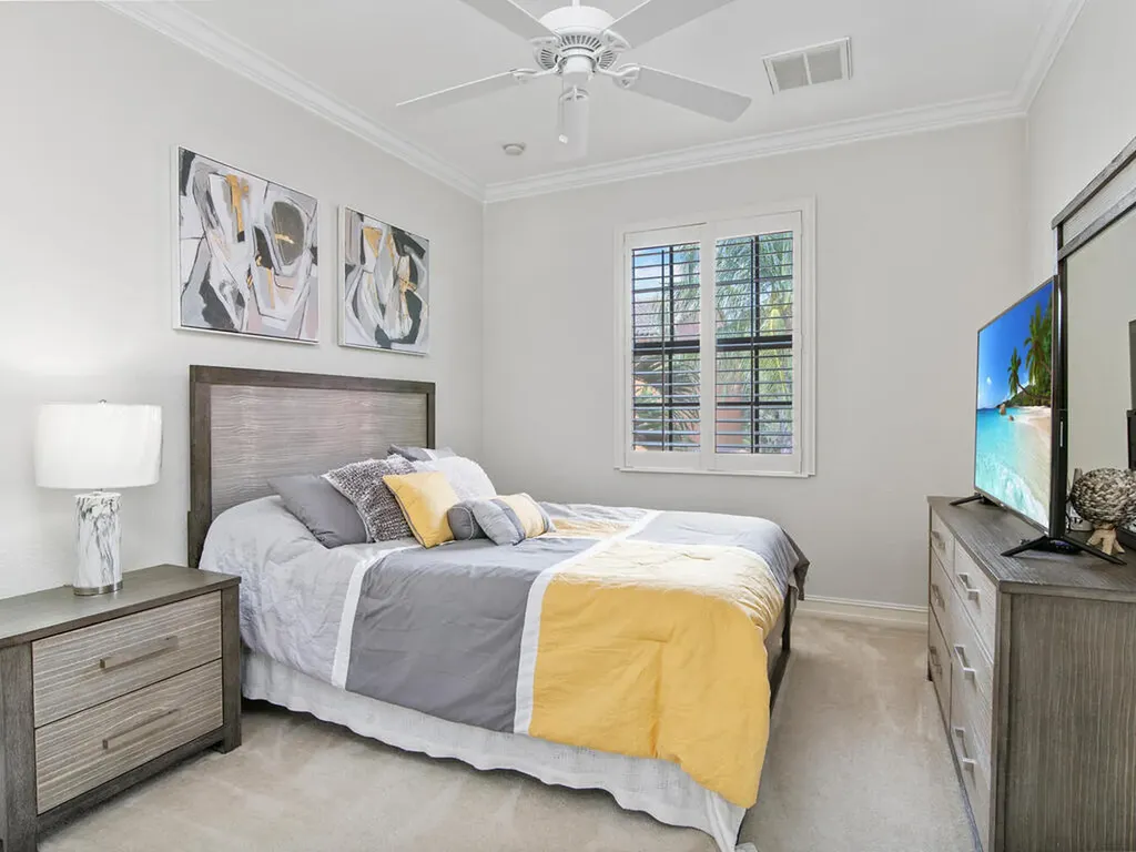 9146 Chula Vista Street Naples FL 34113