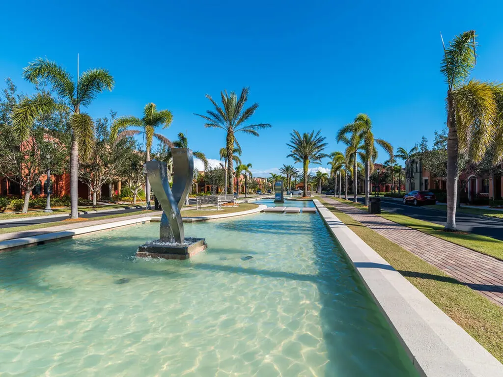 9146 Chula Vista Street Naples FL 34113