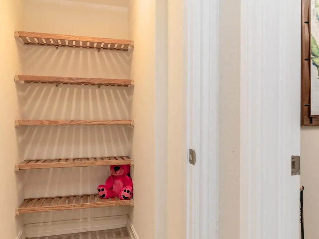 9146 Chula Vista Street Naples FL 34113