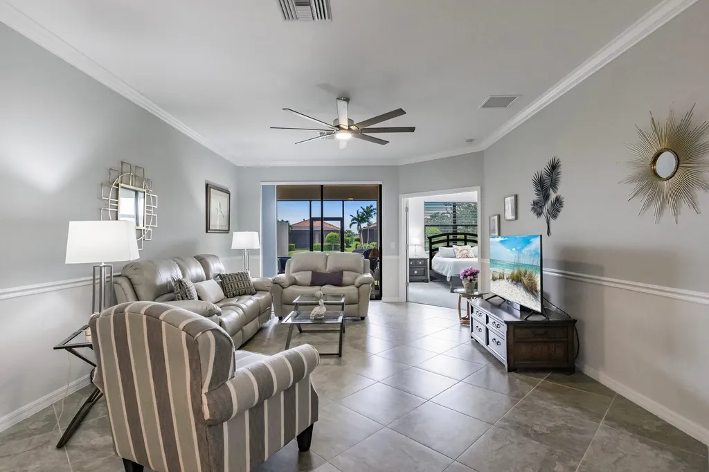 1403 Oceania Drive Naples FL 34113