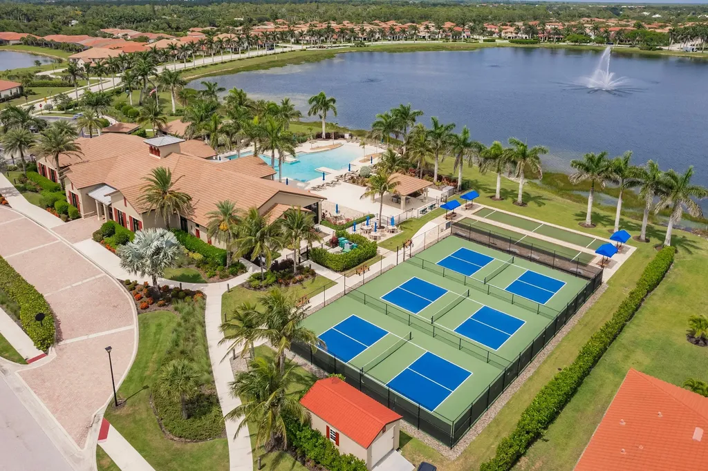 1403 Oceania Drive Naples FL 34113