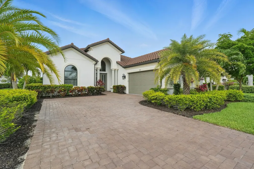 3242 Belon Lane Naples FL 34114