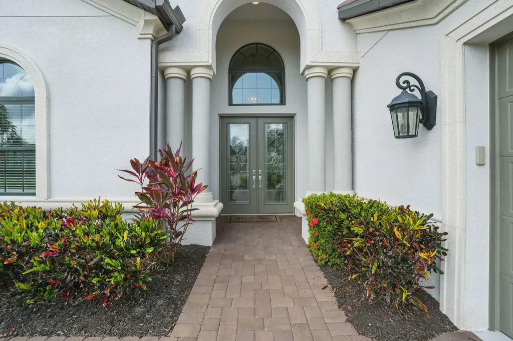 3242 Belon Lane Naples FL 34114