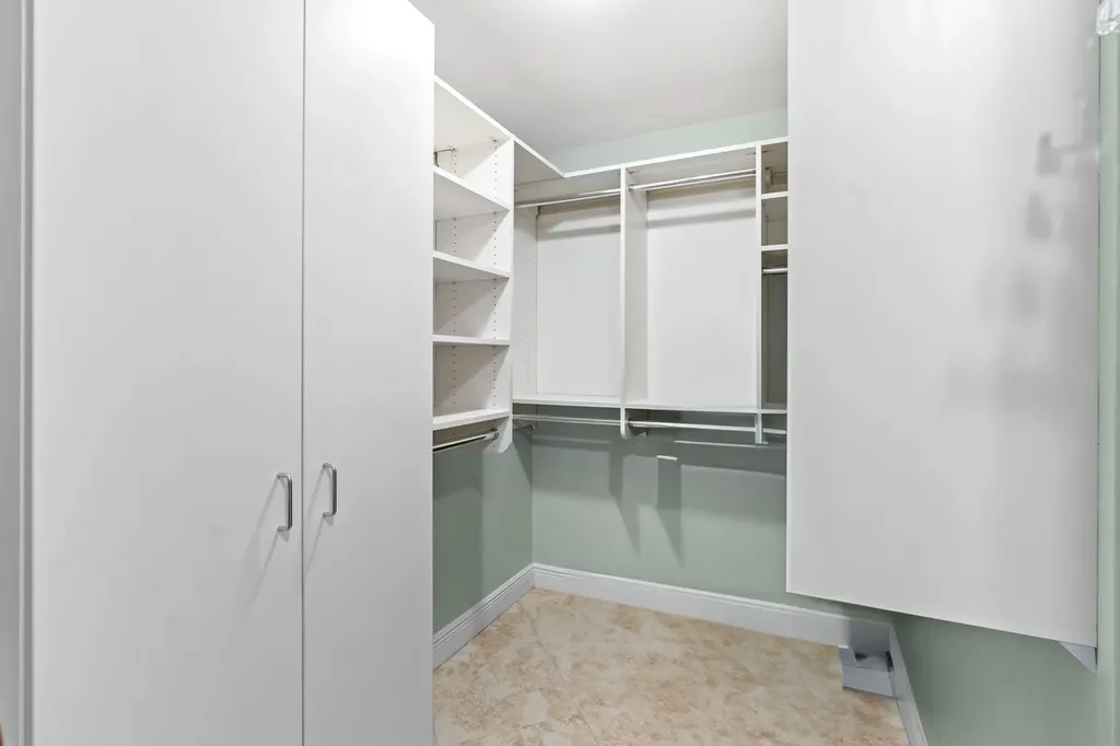 337 Vintage Bay Marco Island FL 34145