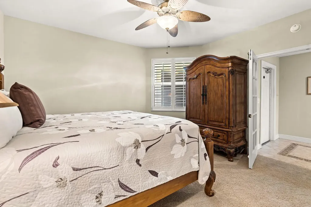 337 Vintage Bay Marco Island FL 34145