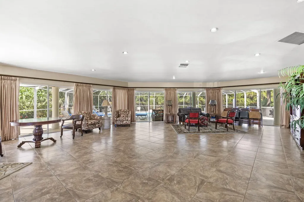 337 Vintage Bay Marco Island FL 34145