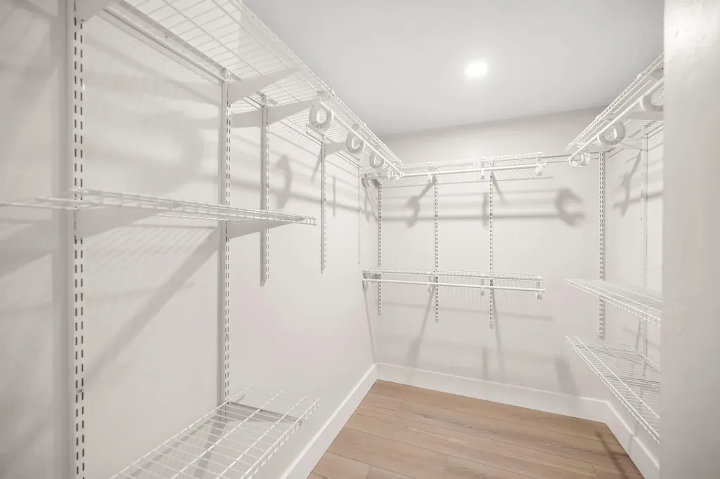 581 Country Walk Court Naples FL 34104