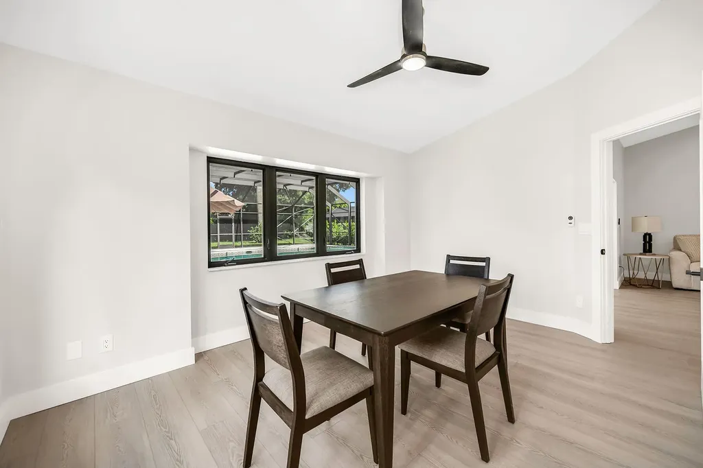 581 Country Walk Court Naples FL 34104