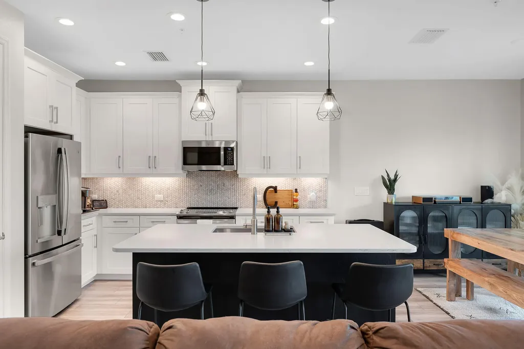 2543 Seychelles Drive Naples FL 34112