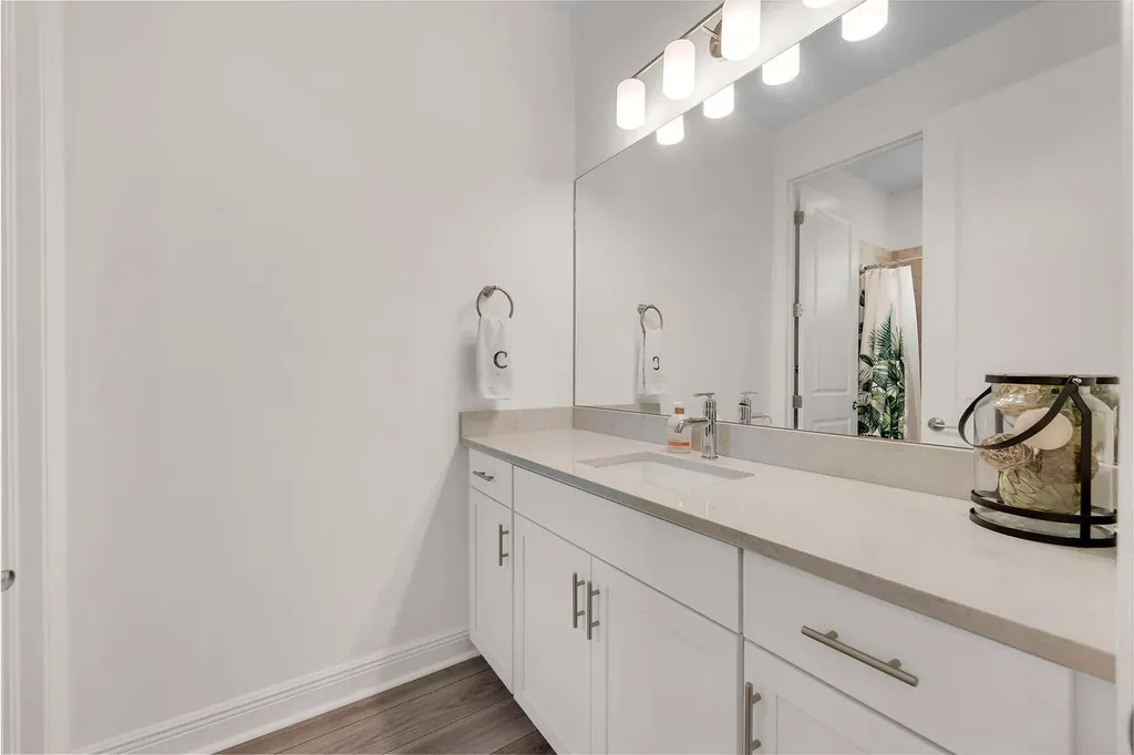 2543 Seychelles Drive Naples FL 34112