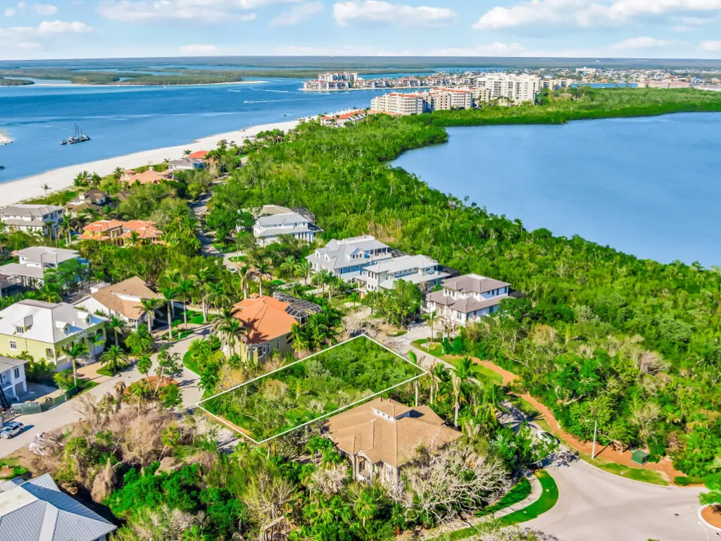 950 Sea Oats Court Marco Island FL 34145