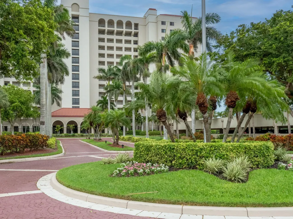 100 N Collier Marco Island FL 34145