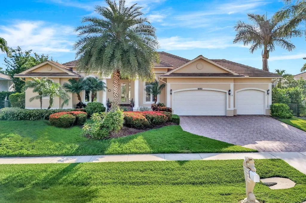 680 Thrush Court Marco Island FL 34145