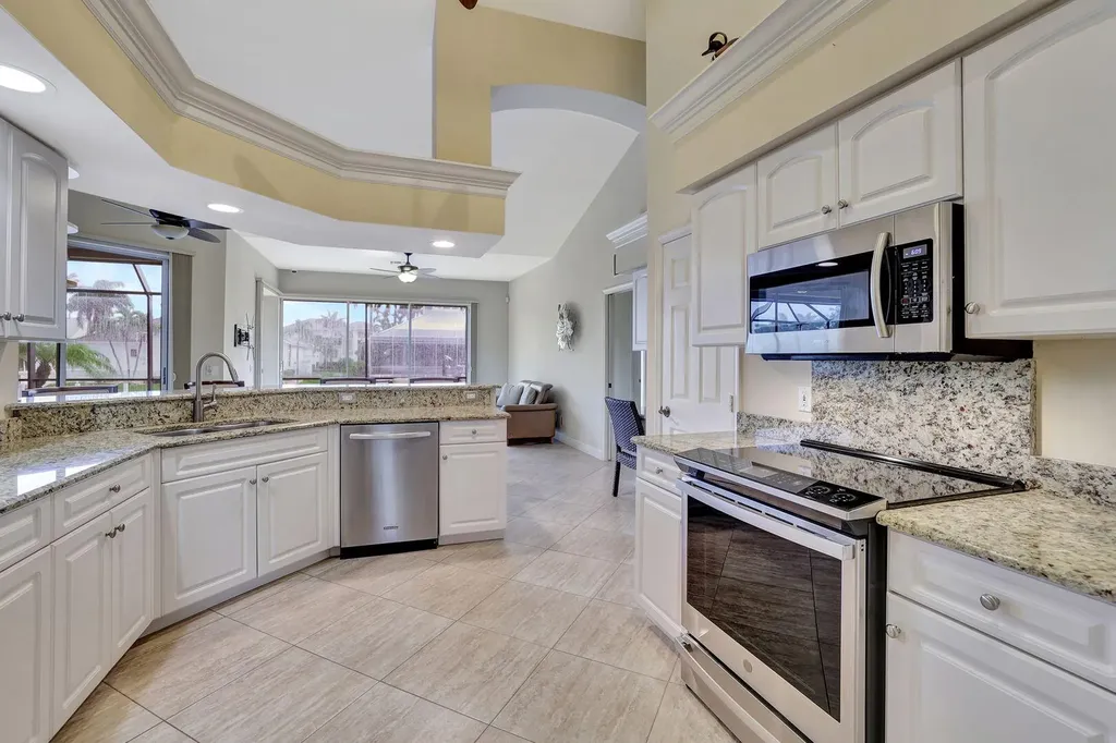 680 Thrush Court Marco Island FL 34145