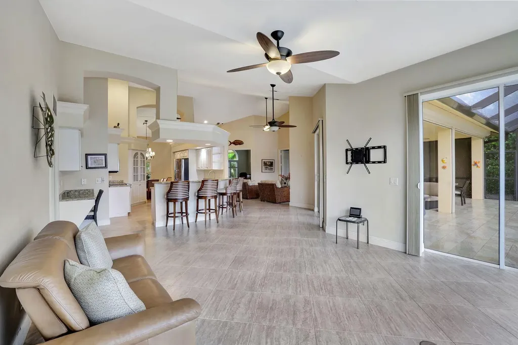 680 Thrush Court Marco Island FL 34145