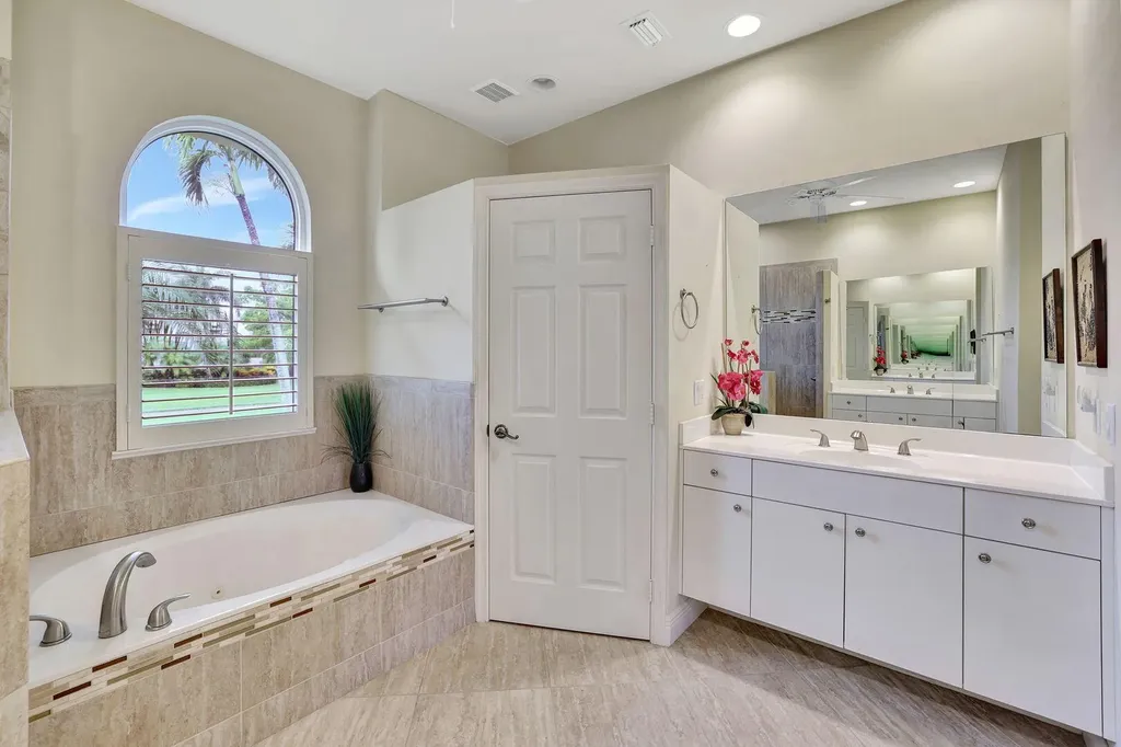 680 Thrush Court Marco Island FL 34145