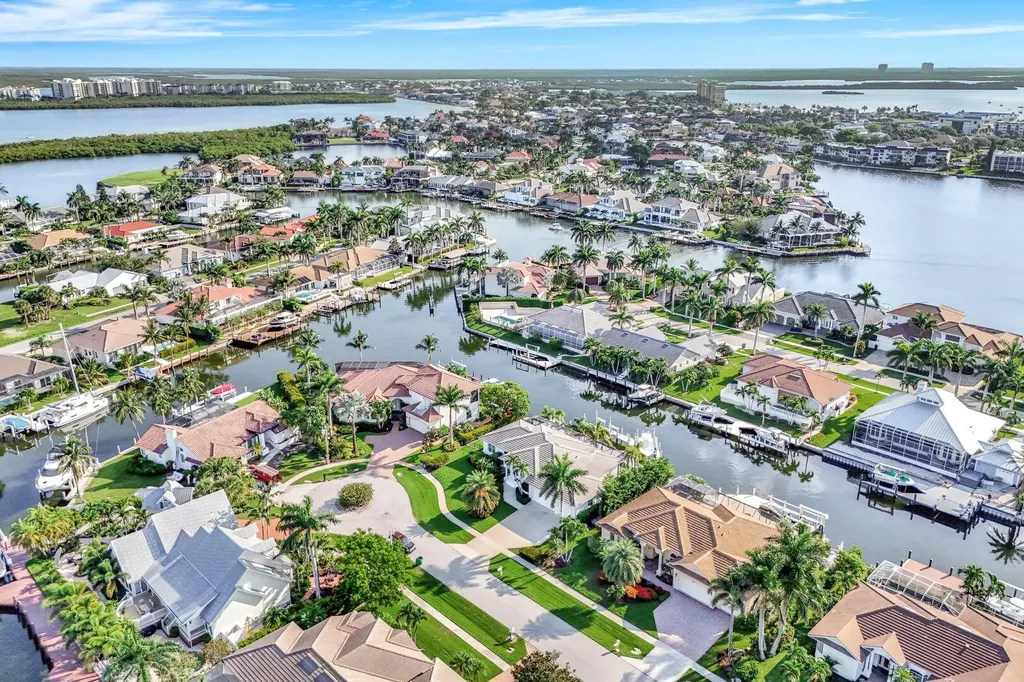 680 Thrush Court Marco Island FL 34145