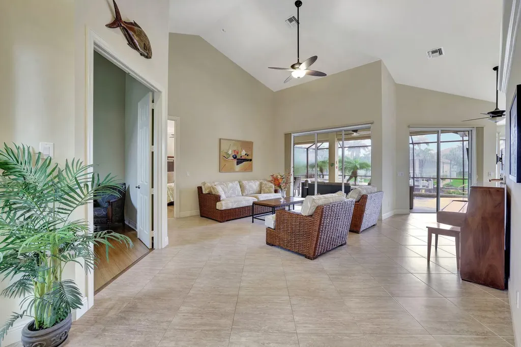 680 Thrush Court Marco Island FL 34145