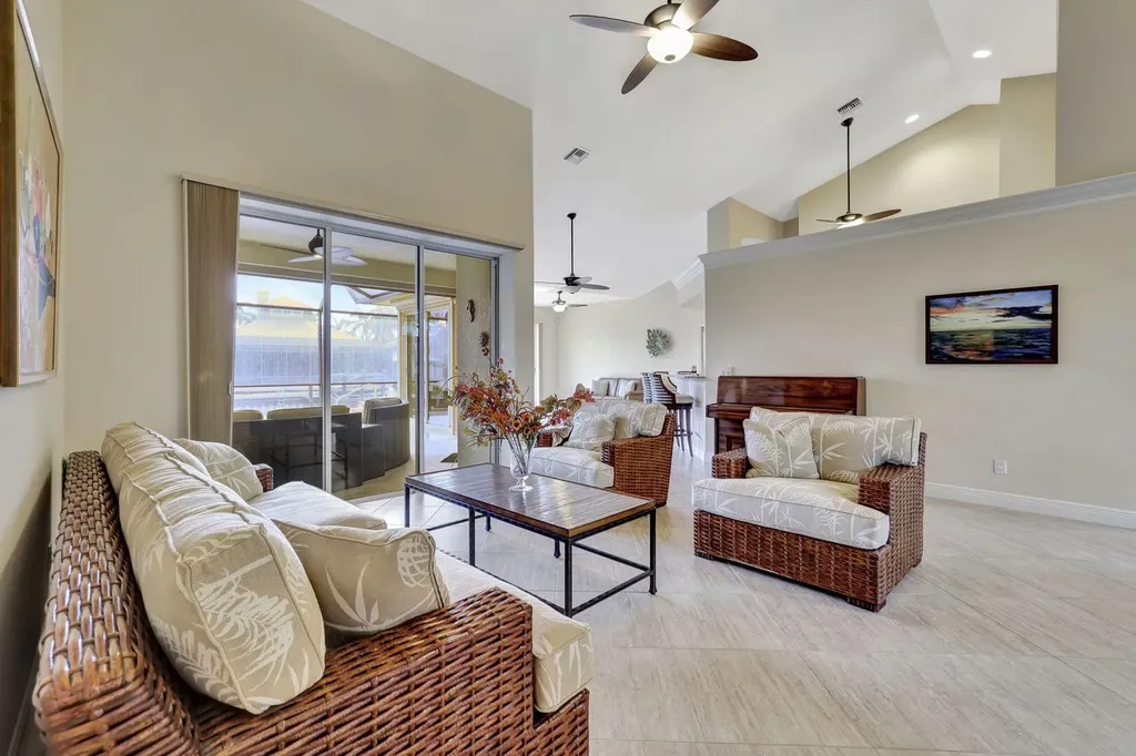 680 Thrush Court Marco Island FL 34145