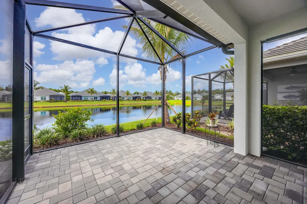 2303 Marquesa Circle Naples FL 34112