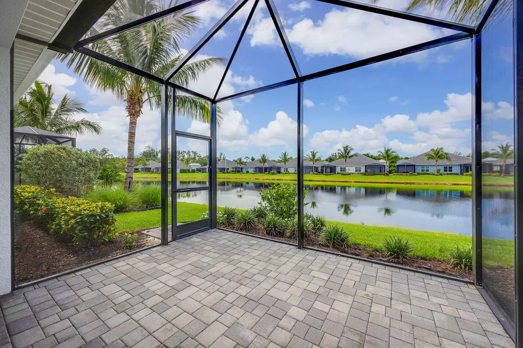 2303 Marquesa Circle Naples FL 34112