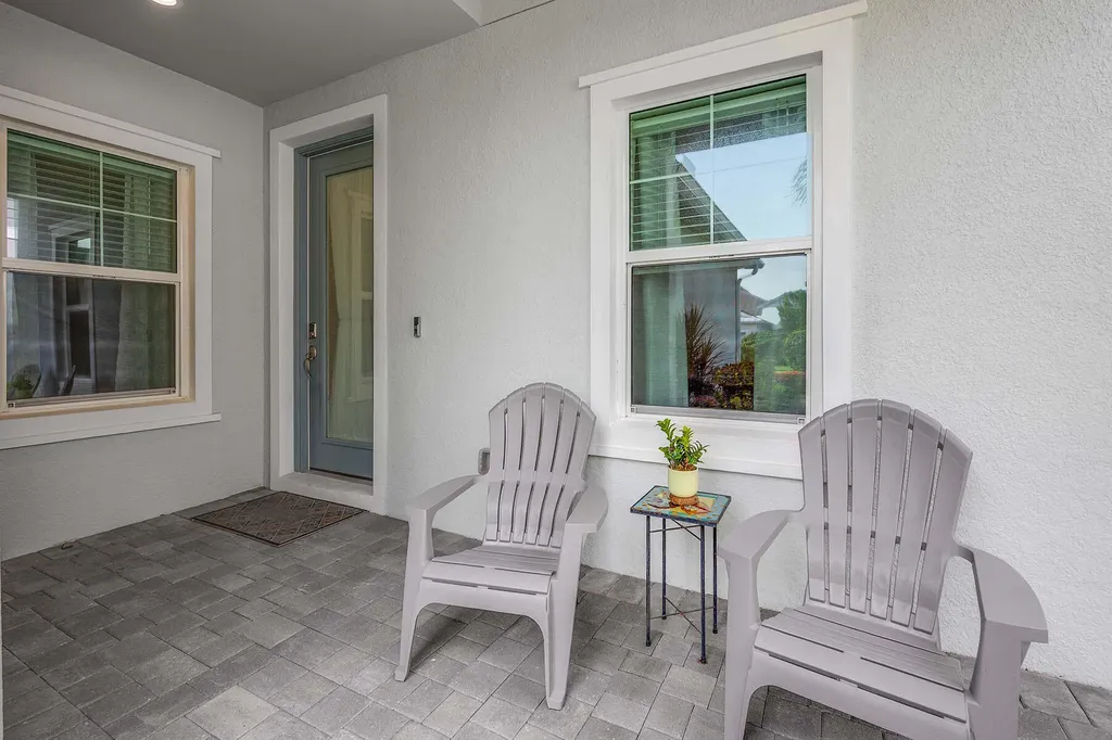 2303 Marquesa Circle Naples FL 34112