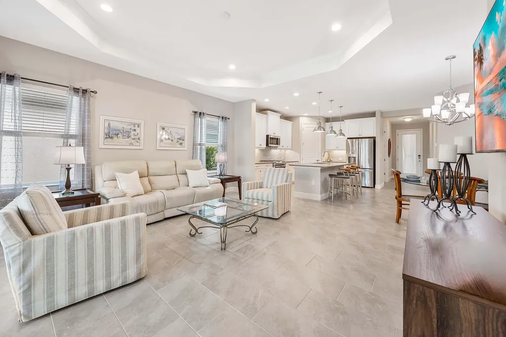 2303 Marquesa Circle Naples FL 34112