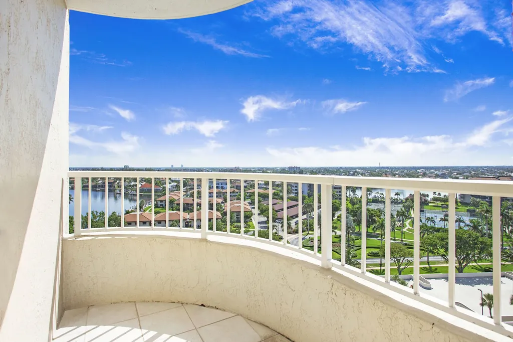 440 Seaview Court Marco Island FL 34145