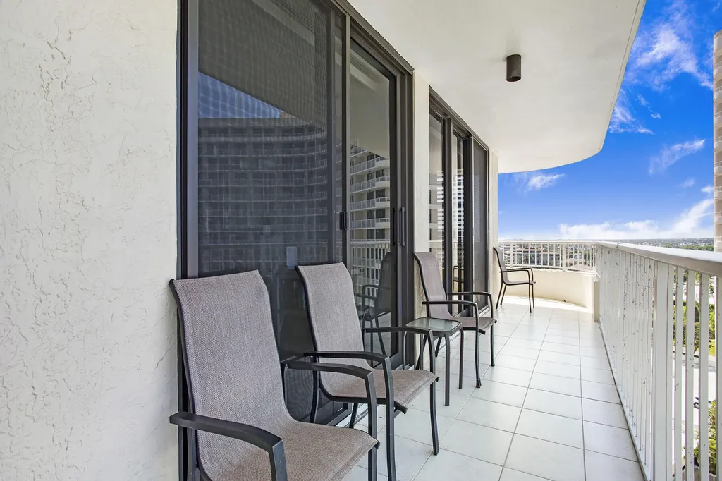 440 Seaview Court Marco Island FL 34145