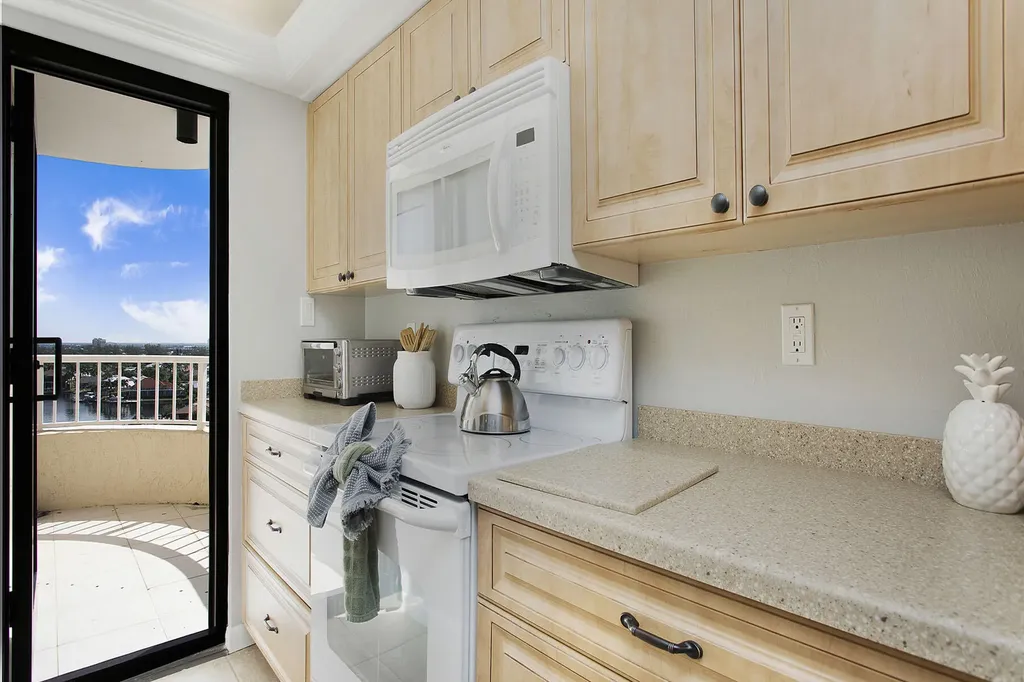 440 Seaview Court Marco Island FL 34145