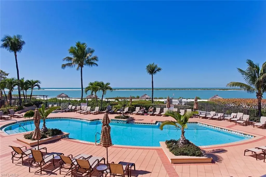 834 Hideaway Circle W Marco Island FL 34145