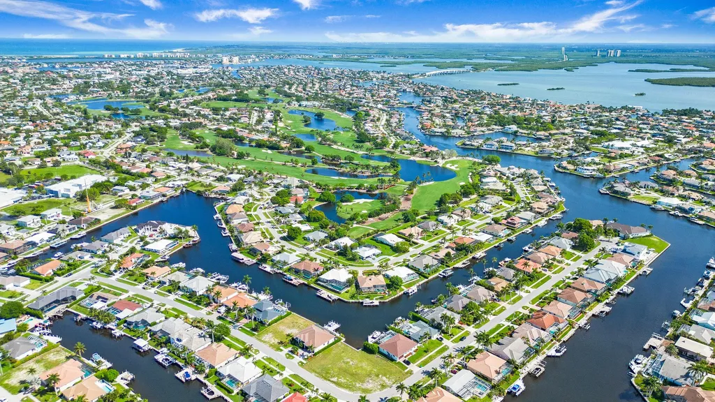 1540 Buccaneer Court Marco Island FL 34145