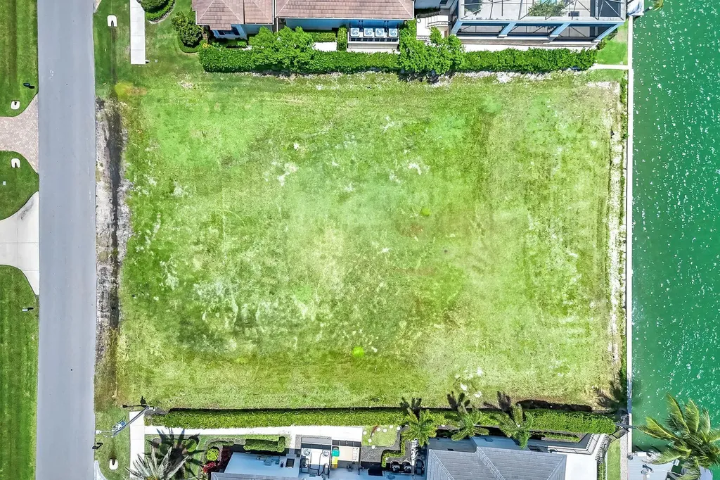 1485 Caxambas Court Marco Island FL 34145