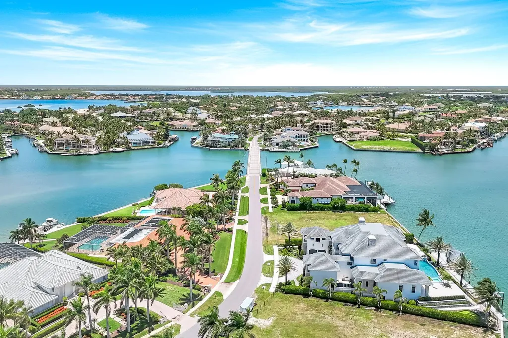 1485 Caxambas Court Marco Island FL 34145