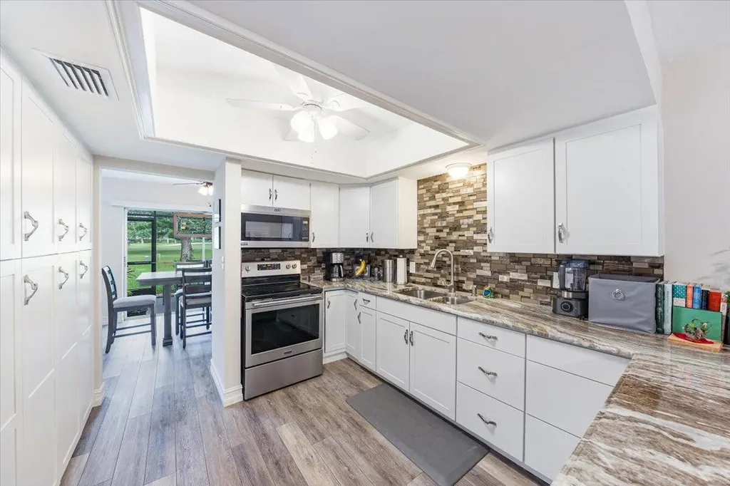 402 Bristle Cone Lane Naples FL 34113