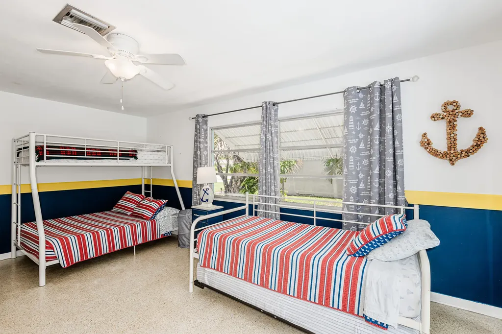 211 W Flamingo Circle Marco Island FL 34145