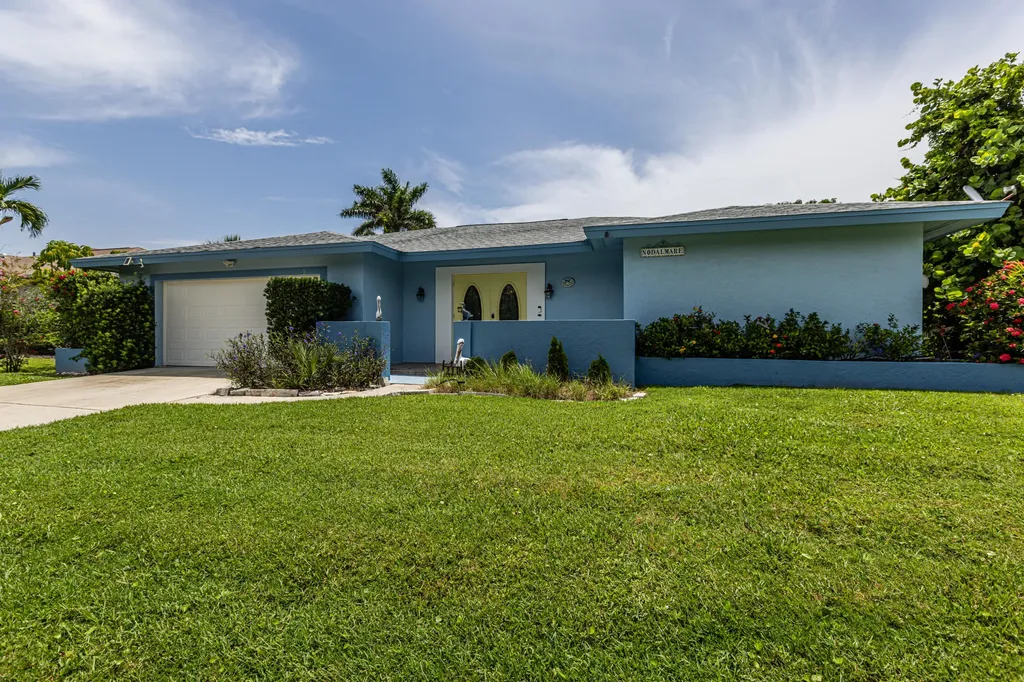 211 W Flamingo Circle Marco Island FL 34145