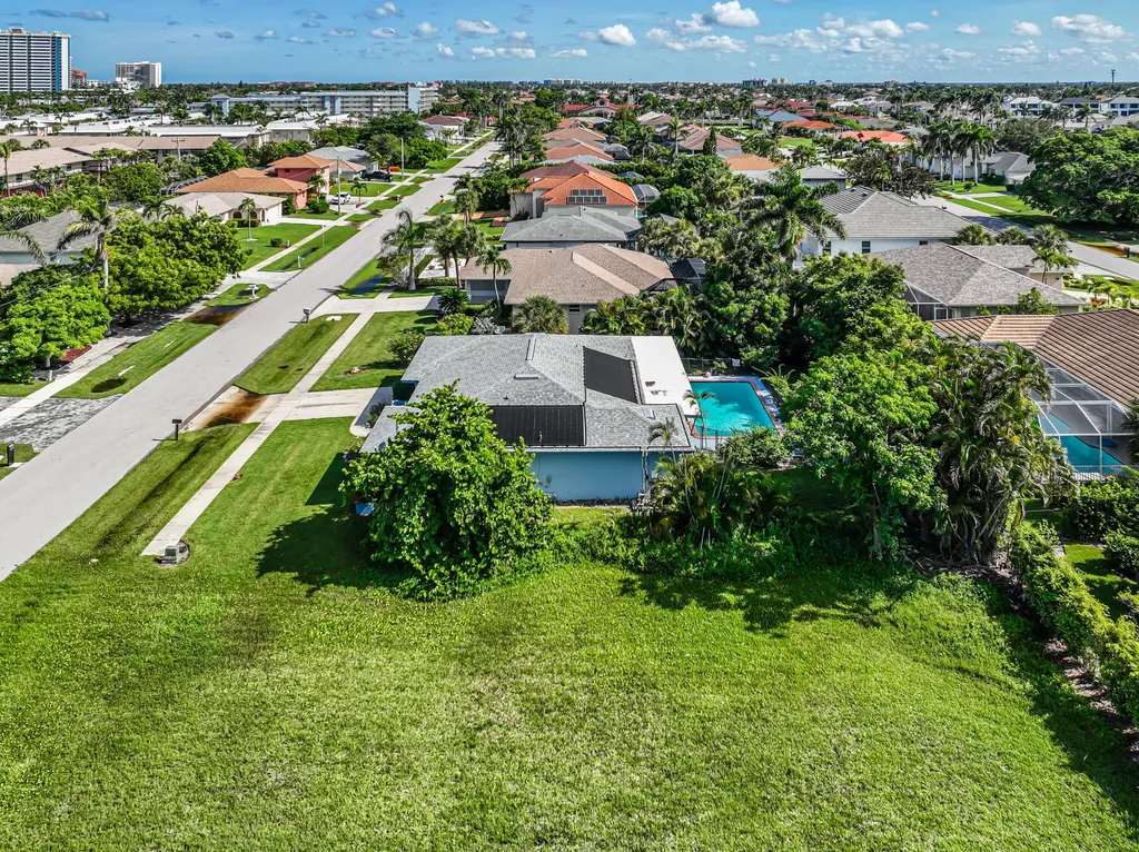 211 W Flamingo Circle Marco Island FL 34145