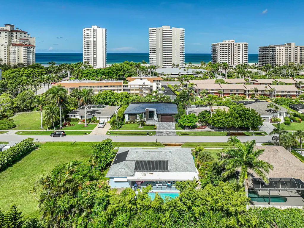 211 W Flamingo Circle Marco Island FL 34145