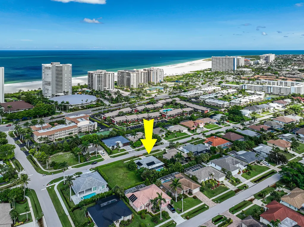 211 W Flamingo Circle Marco Island FL 34145