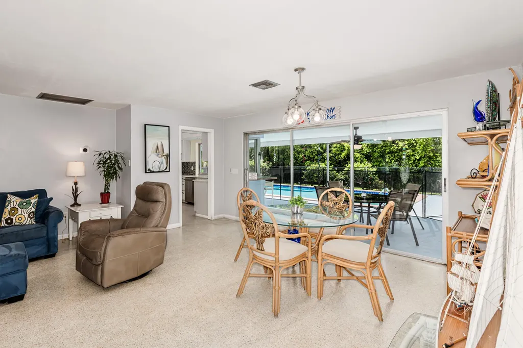 211 W Flamingo Circle Marco Island FL 34145