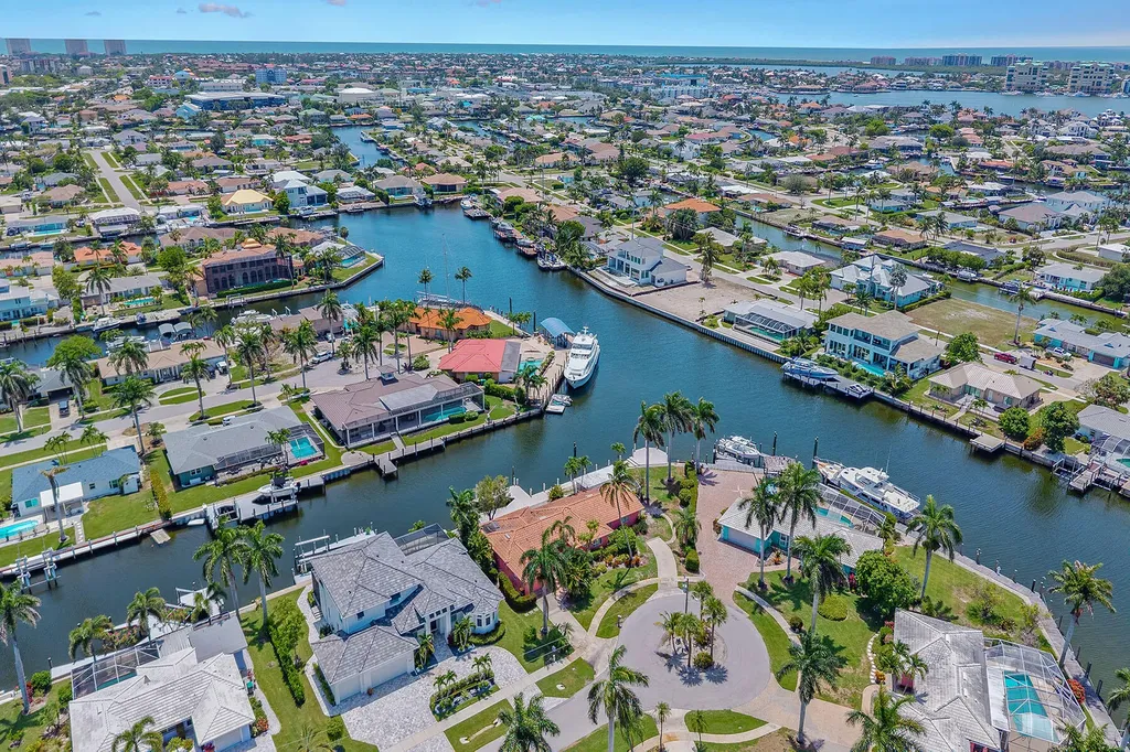 848 Buttonwood Court Marco Island FL 34145