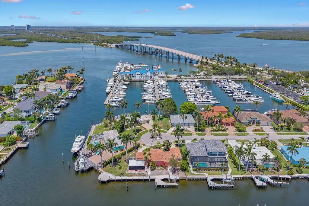 848 Buttonwood Court Marco Island FL 34145