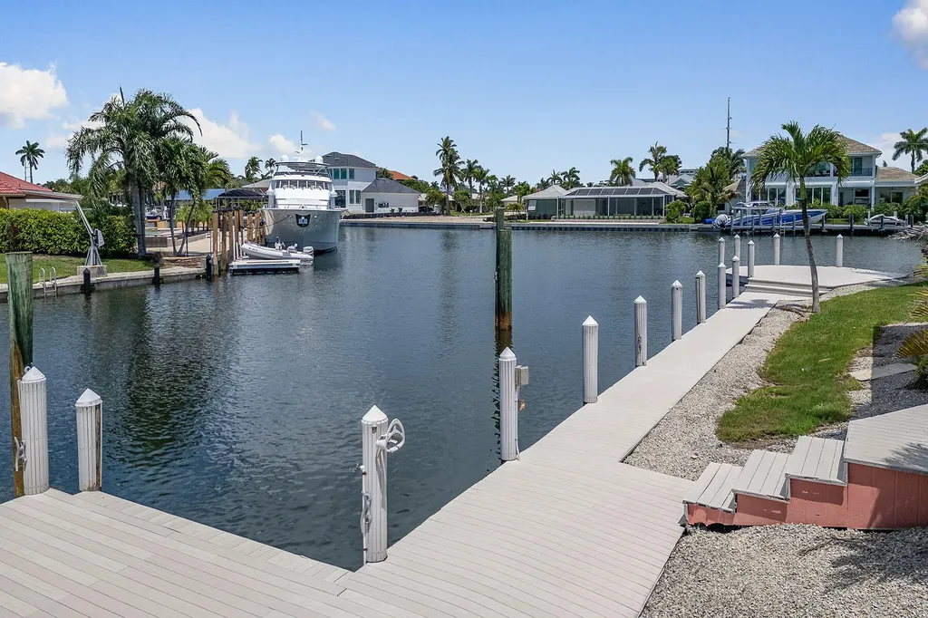 848 Buttonwood Court Marco Island FL 34145