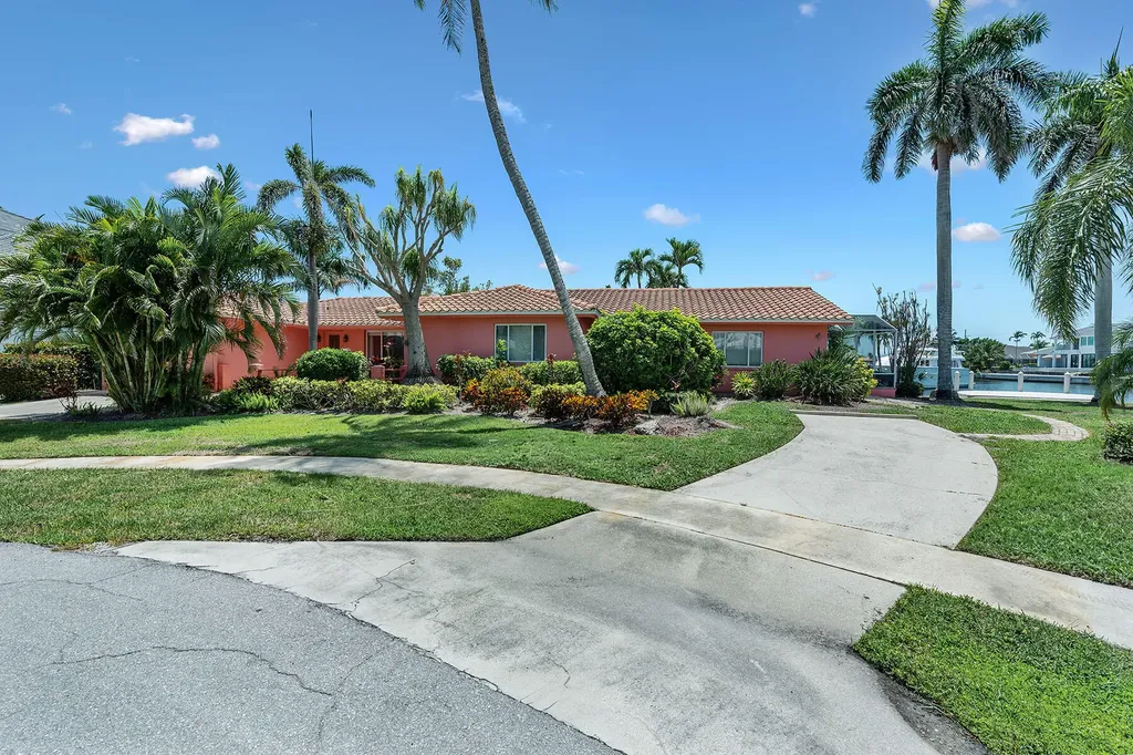 848 Buttonwood Court Marco Island FL 34145